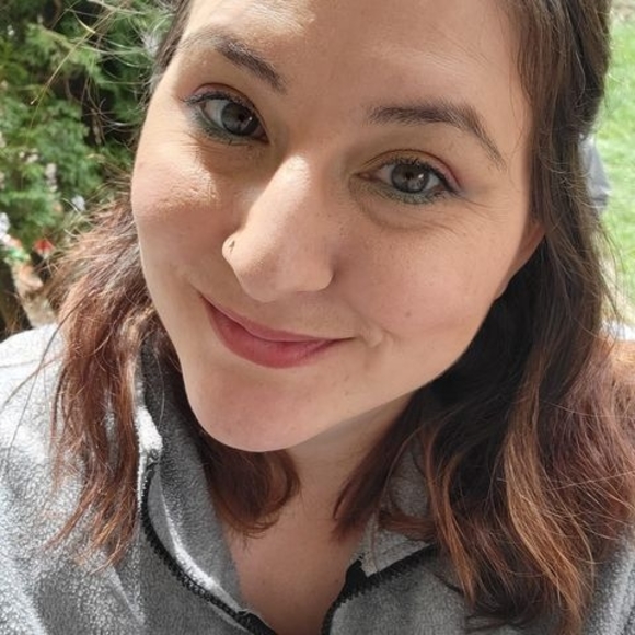 Meet your Posher, Randi - Picture 1 of 1